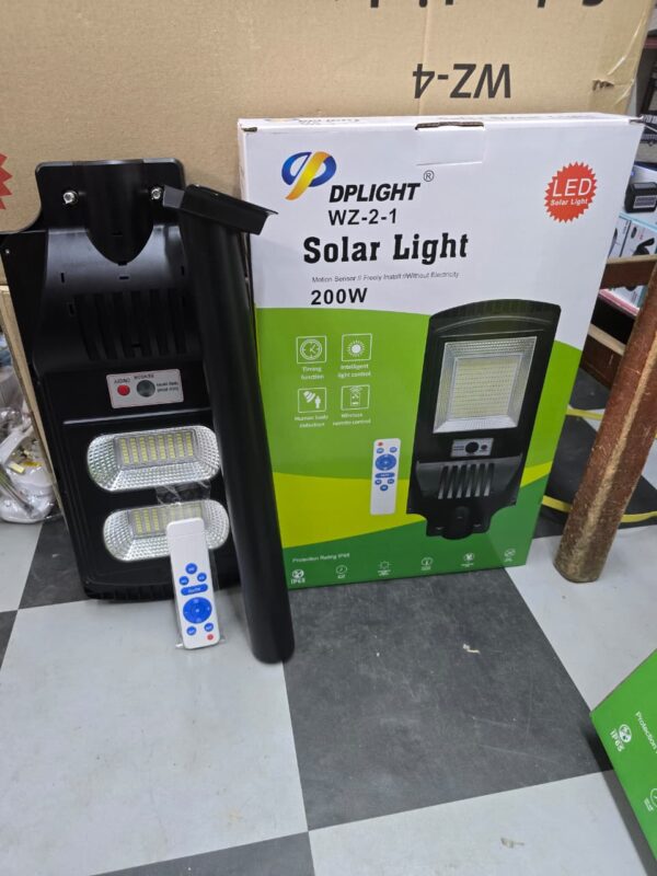 DPLIGHTWZ-4 Solar Light – 200 Watts